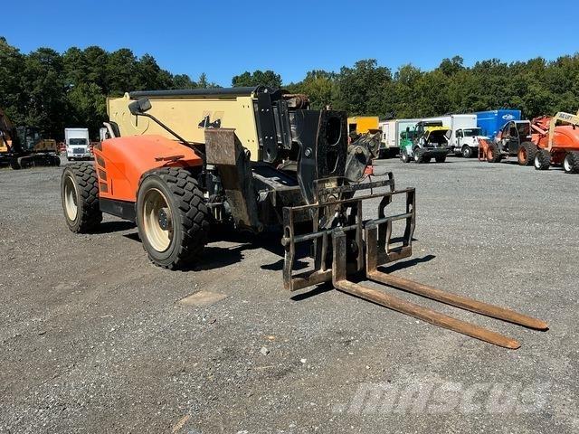 JLG 1055 Телескопични товарачи
