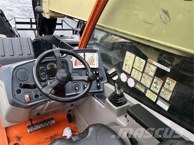 JLG 1055 Телескопични товарачи