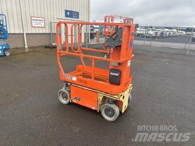 JLG 1230ES Вертикални мачтови повдигачи
