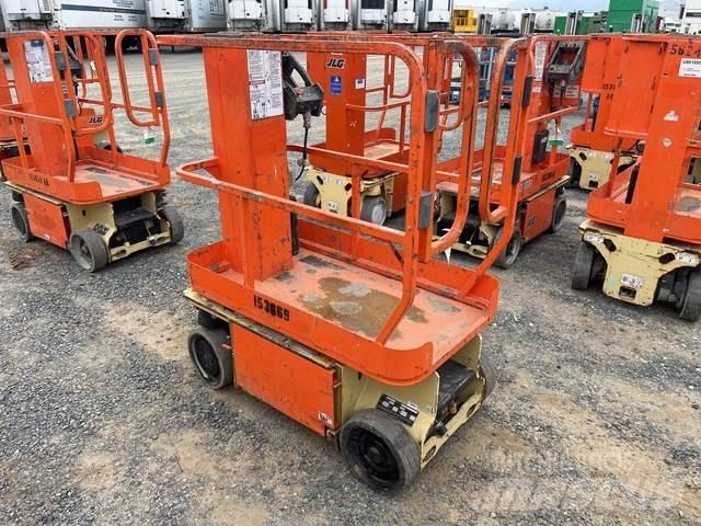 JLG 1230ES Вертикални мачтови повдигачи
