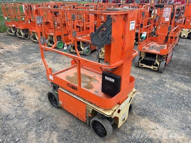 JLG 1230ES Вертикални мачтови повдигачи
