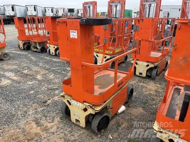 JLG 1230ES Вертикални мачтови повдигачи

