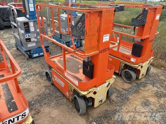JLG 1230ES Вертикални мачтови повдигачи
