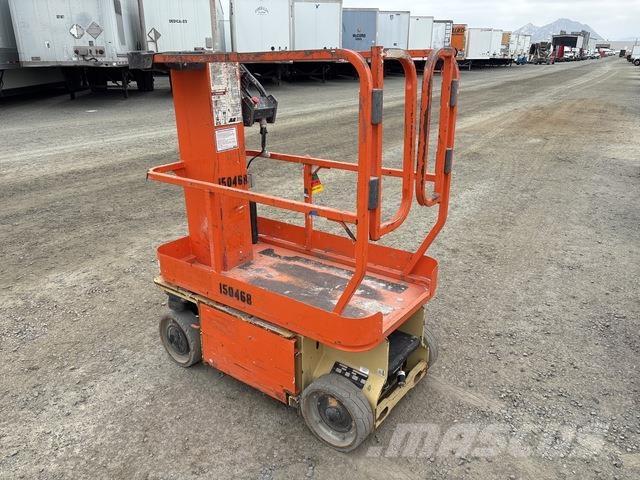 JLG 1230ES Вертикални мачтови повдигачи

