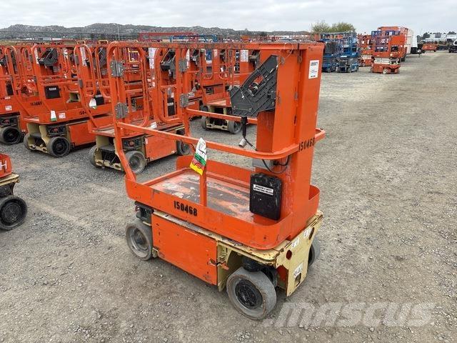 JLG 1230ES Вертикални мачтови повдигачи
