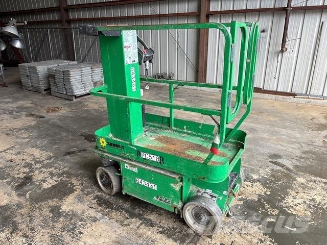 JLG 1230ES Вертикални мачтови повдигачи
