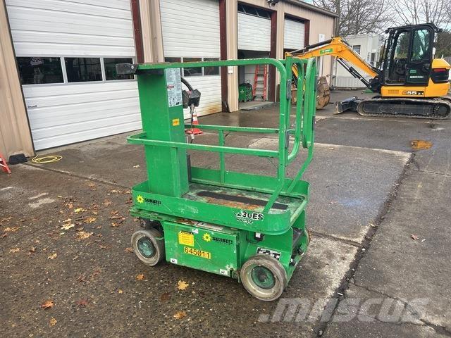 JLG 1230ES Вертикални мачтови повдигачи

