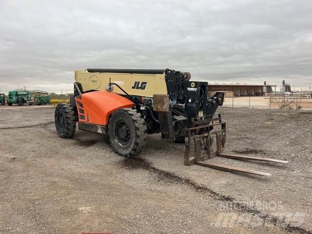 JLG 1255 Телескопични товарачи