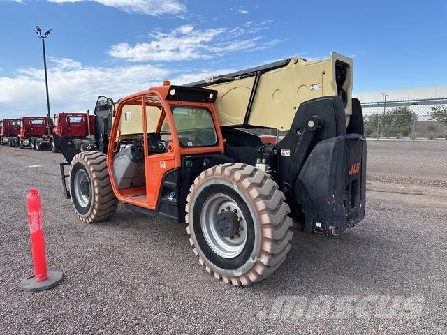 JLG 1255 Телескопични товарачи