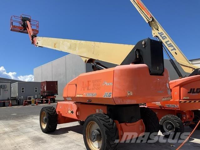 JLG 1350SJP Телескопични повдигачи
