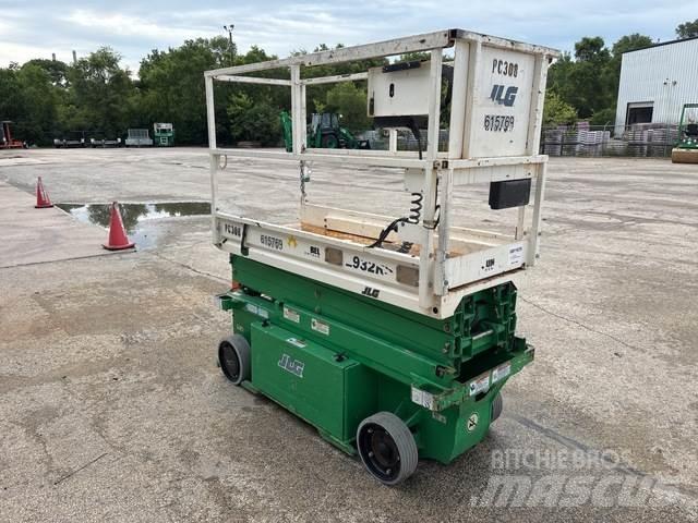JLG 1932RS Ножични работни платформи