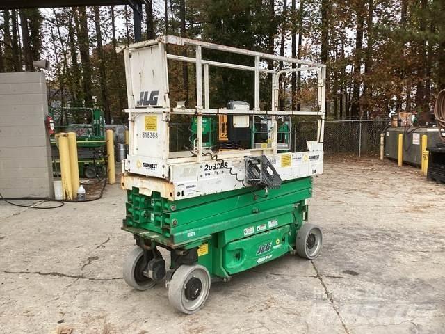 JLG 2032ES Ножични работни платформи