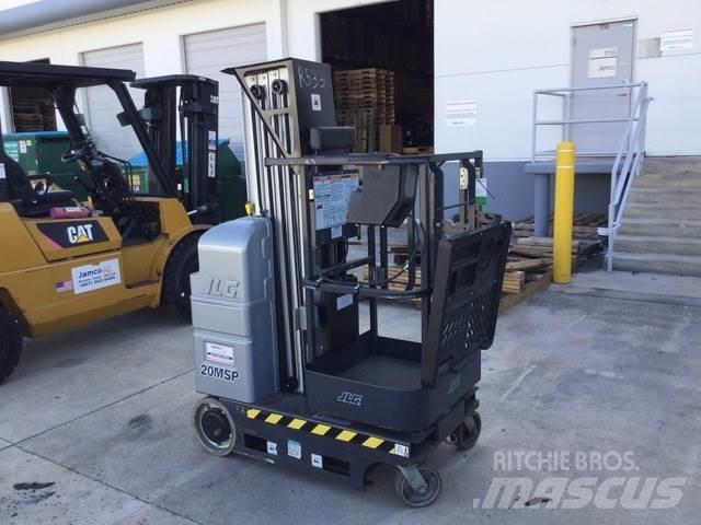 JLG 20MSP Вертикални мачтови повдигачи
