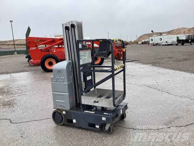 JLG 20MVL Вертикални мачтови повдигачи
