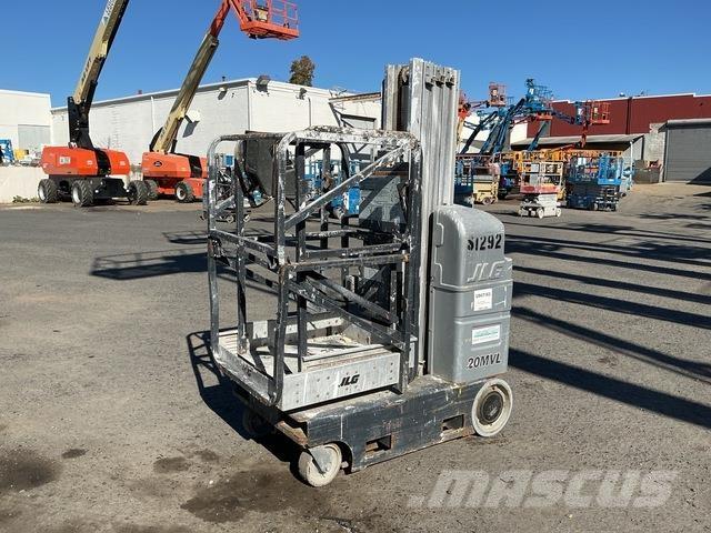 JLG 20MVL Вертикални мачтови повдигачи
