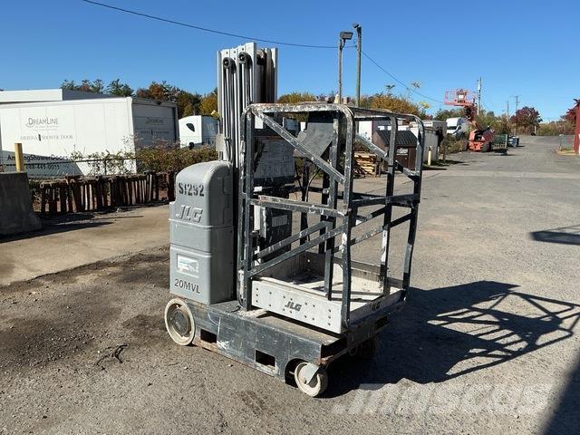JLG 20MVL Вертикални мачтови повдигачи
