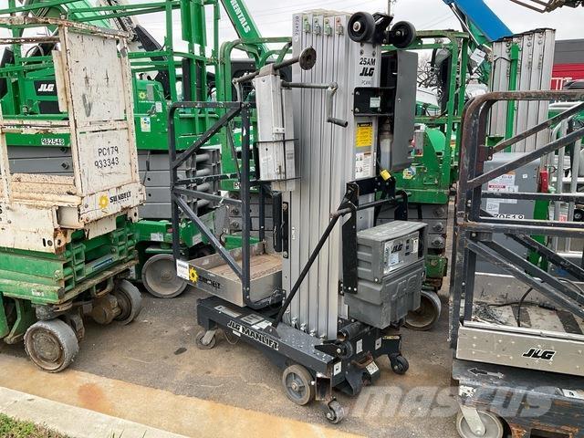 JLG 25AM Вертикални мачтови повдигачи
