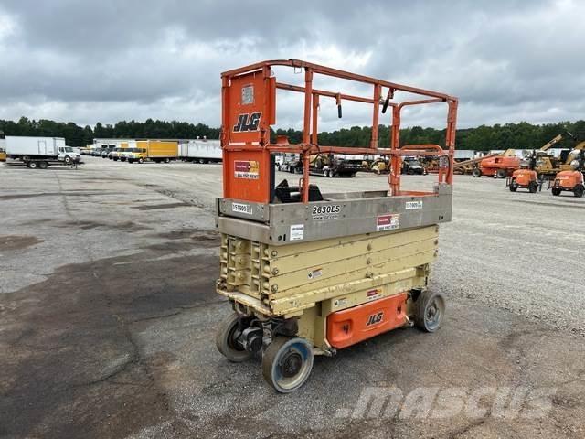 JLG 2630ES Ножични работни платформи
