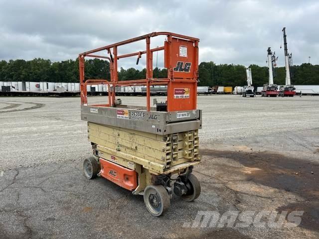 JLG 2630ES Ножични работни платформи