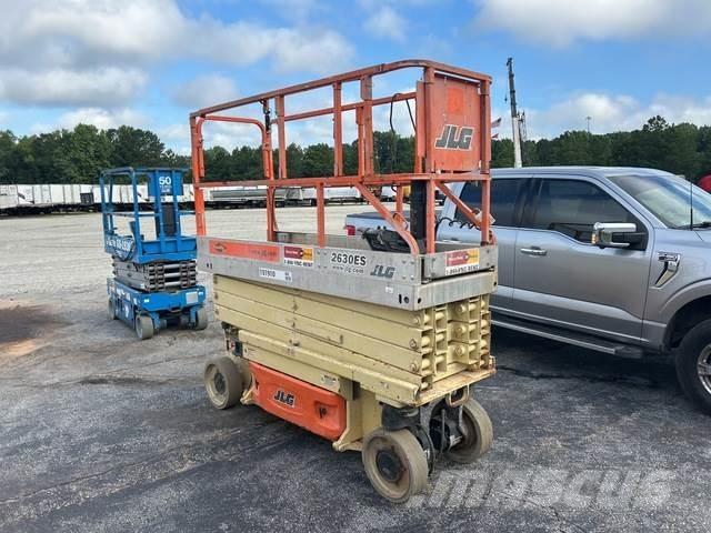 JLG 2630ES Ножични работни платформи