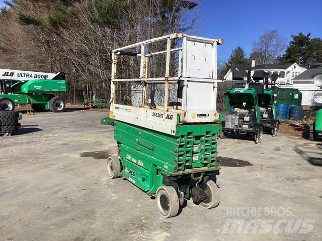 JLG 26322ES Ножични работни платформи