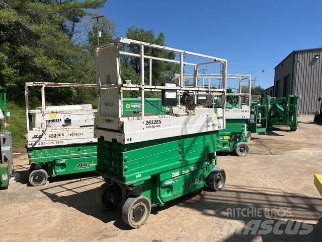 JLG 2632ES Ножични работни платформи