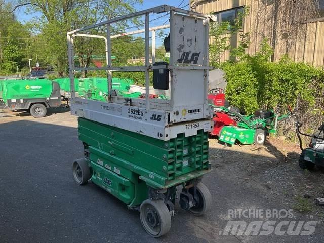 JLG 2632ES Ножични работни платформи