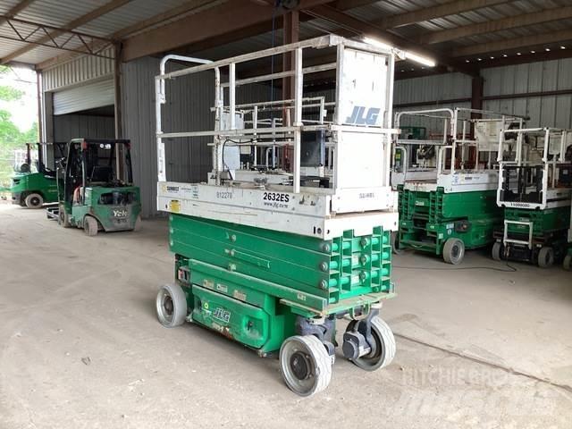 JLG 2632ES Ножични работни платформи