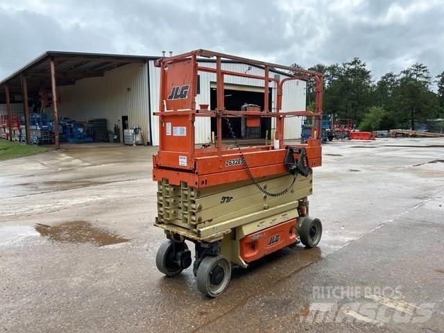 JLG 2632ES Ножични работни платформи