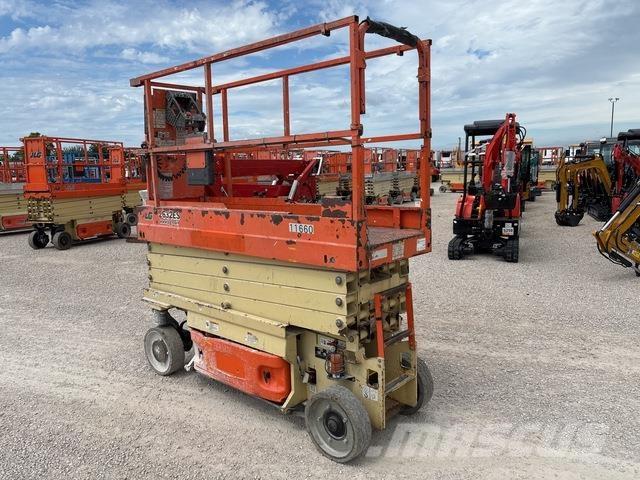 JLG 2632ES Ножични работни платформи