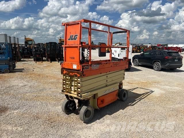 JLG 2632ES Ножични работни платформи