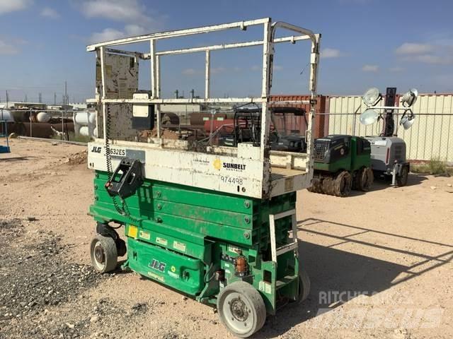 JLG 2632ES Ножични работни платформи