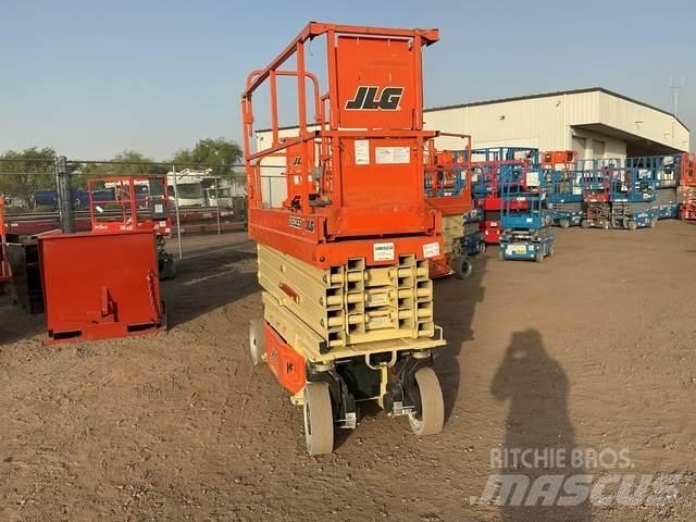 JLG 2632ES Ножични работни платформи
