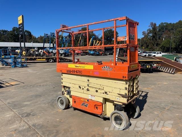 JLG 2632ES Ножични работни платформи
