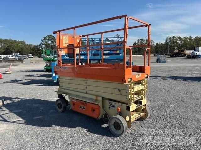 JLG 2646ES Ножични работни платформи