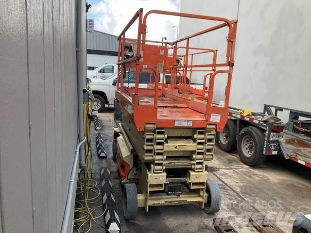 JLG 2646ES Ножични работни платформи