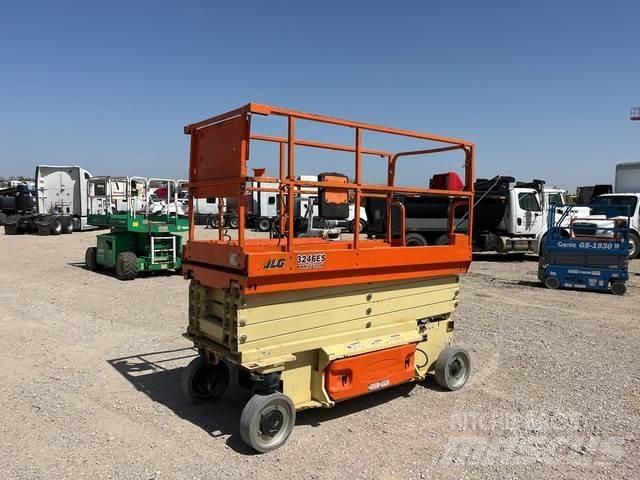 JLG 3246ES Ножични работни платформи