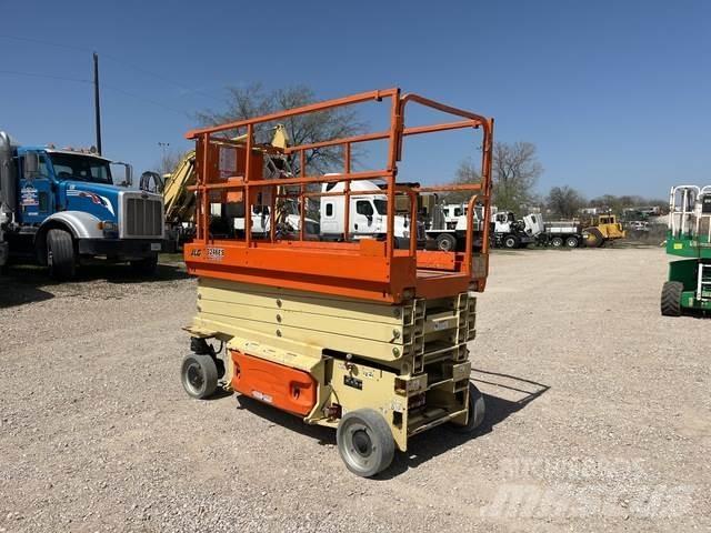 JLG 3246ES Ножични работни платформи
