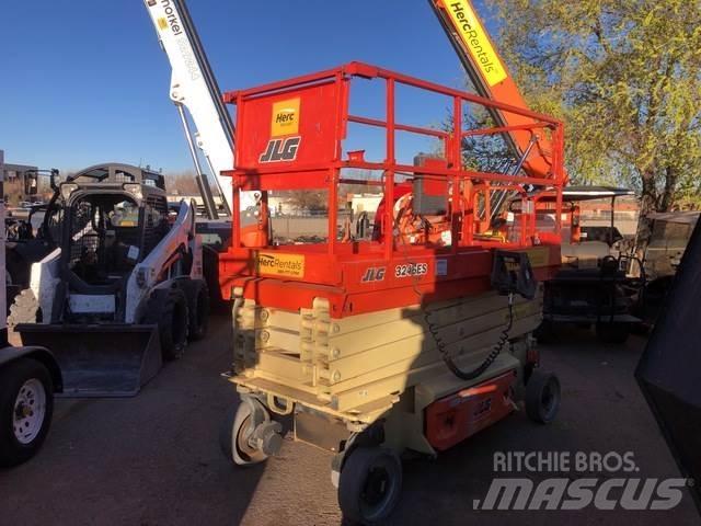 JLG 3246ES Ножични работни платформи
