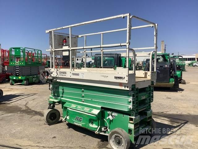 JLG 3246ES Ножични работни платформи