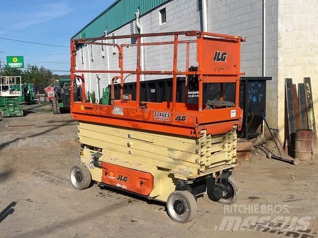 JLG 3246ES Ножични работни платформи
