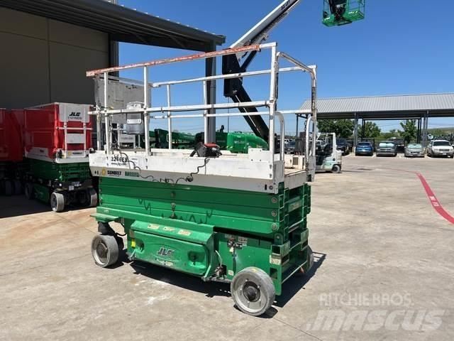 JLG 3246ES Ножични работни платформи