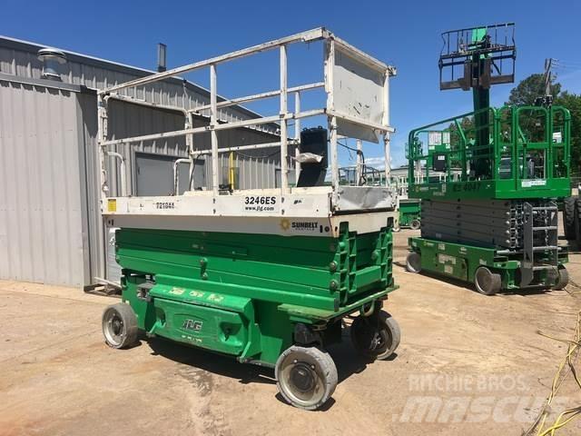 JLG 3246ES Ножични работни платформи