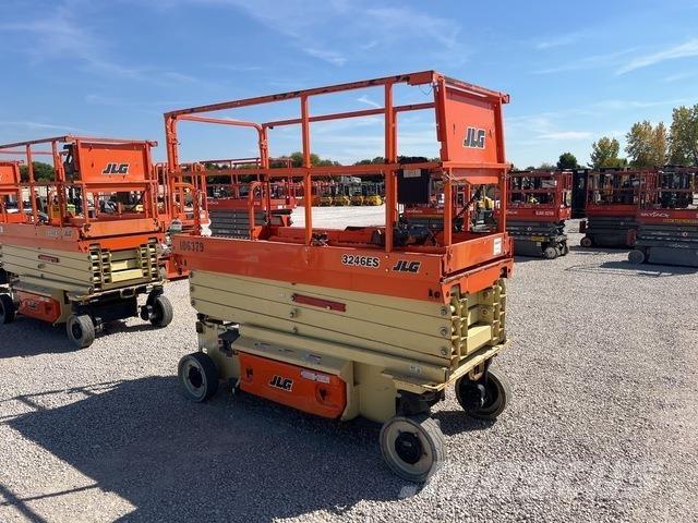 JLG 3246ES Ножични работни платформи