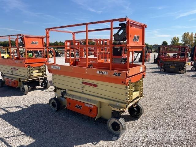 JLG 3246ES Ножични работни платформи