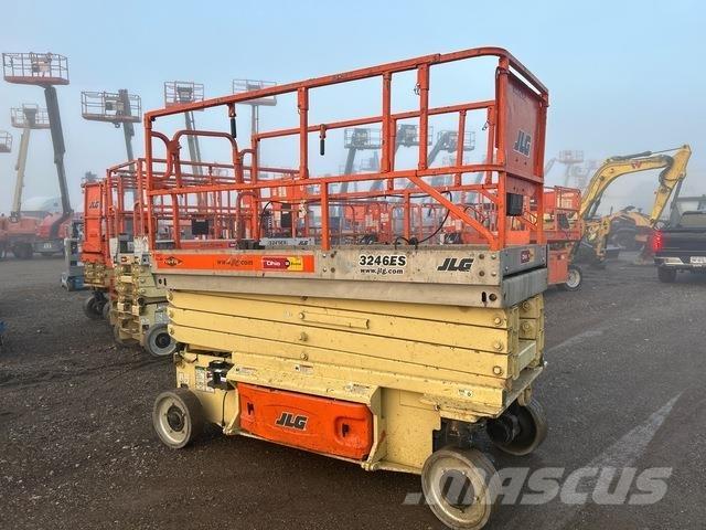 JLG 3246ES Ножични работни платформи