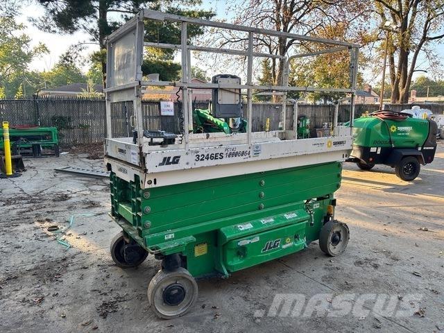 JLG 3246ES Ножични работни платформи