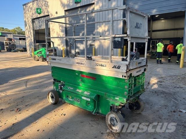 JLG 3246ES Ножични работни платформи
