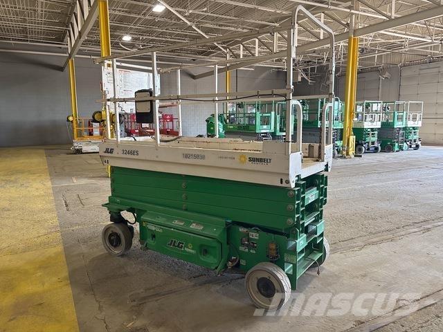 JLG 3246ES Ножични работни платформи