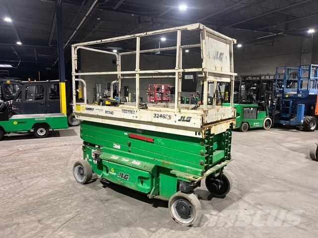 JLG 3246ES Ножични работни платформи